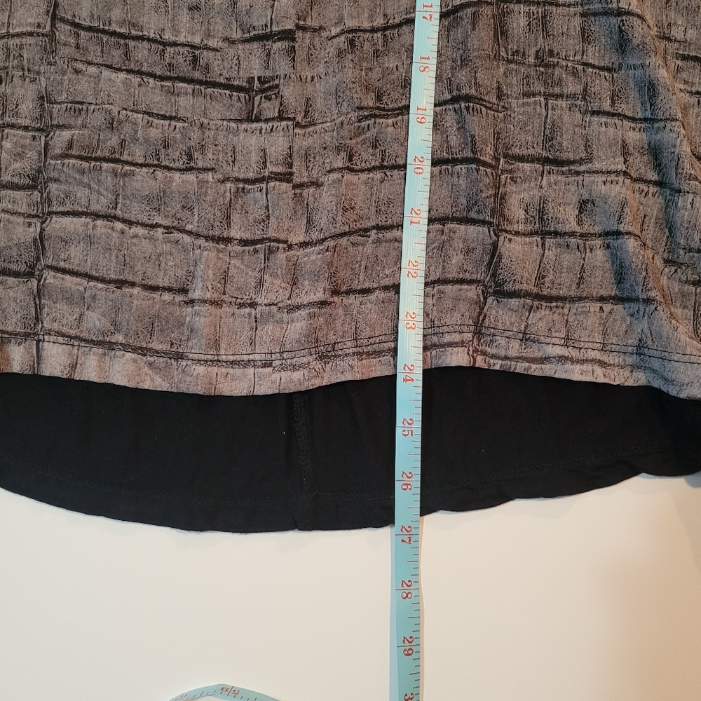 XXI Women's Top Blouse Sleeveless Size LG Black & Gray High/Low Style - Picture 2 of 8
